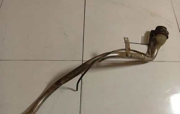 Ford Mondeo MK IV Fuel tank filler neck pipe 7G919032AE