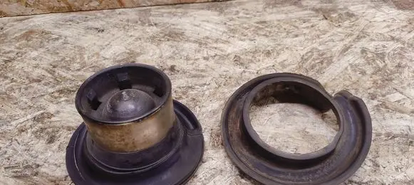Cadillac SRX Rear coil spring rubber mount 