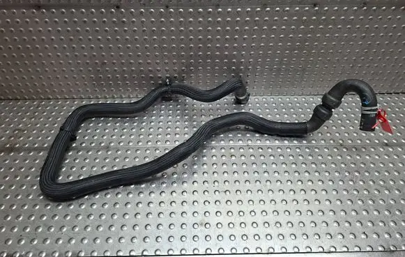 Renault Trafic III (X82) Engine coolant pipe/hose S27624597 110613261R