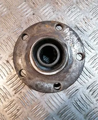 Audi A6 S6 C5 4B Front wheel bearing hub 