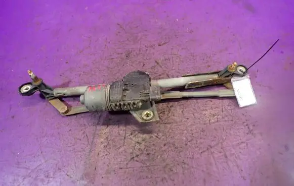 Alfa Romeo 147 Front wiper linkage and motor 0390241514