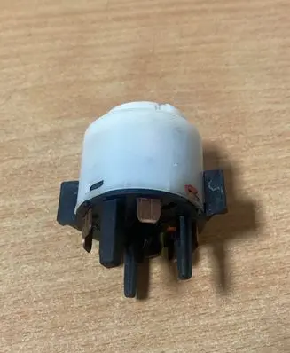 Audi TT Mk1 Ignition lock contact 4B0905849