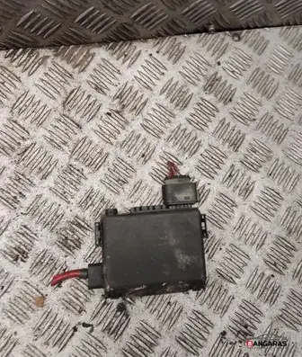 Volkswagen Sharan Fuse module 1J0937773
