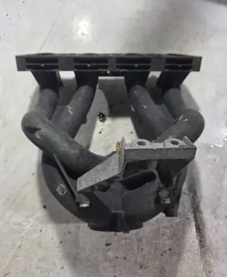 BMW 3 E46 Intake manifold 95030500