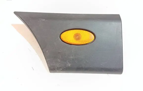 Rear fender molding trim