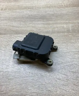 Seat Leon (1M) Air flap motor/actuator 0132801203