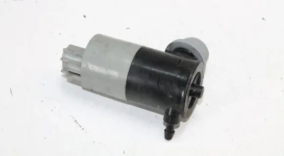 Toyota Auris 150 Windscreen/windshield washer pump 1032551001