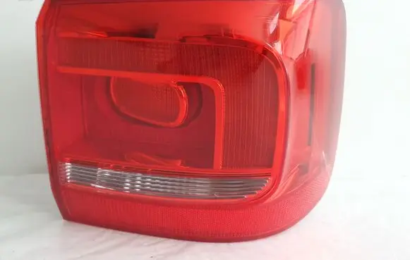 Volkswagen Touran II Rear/tail lights 176405