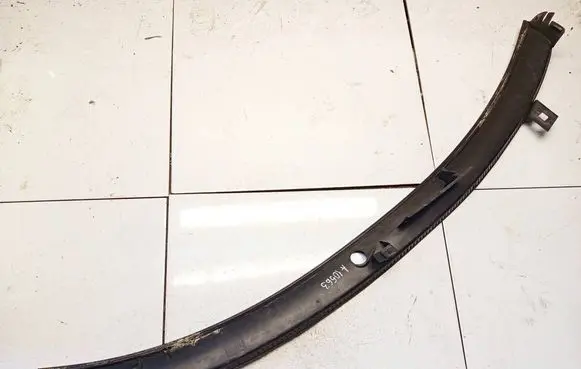 Volkswagen PASSAT B5 Wiper trim 3B1819415C