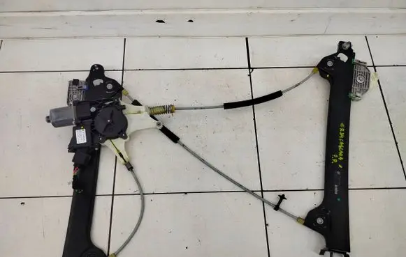 Opel Cascada Front door window regulator with motor 13369462