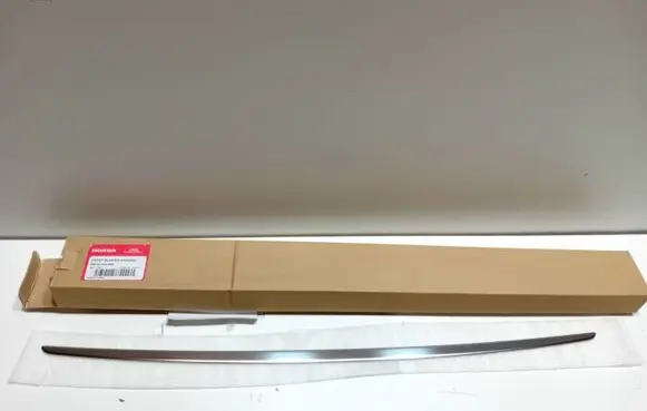 Honda Civic X Front bumper splitter molding 08F23TEA600 LISTWA CHROM NAKŁADKA ZDERZAKA PRZEDNIEGO