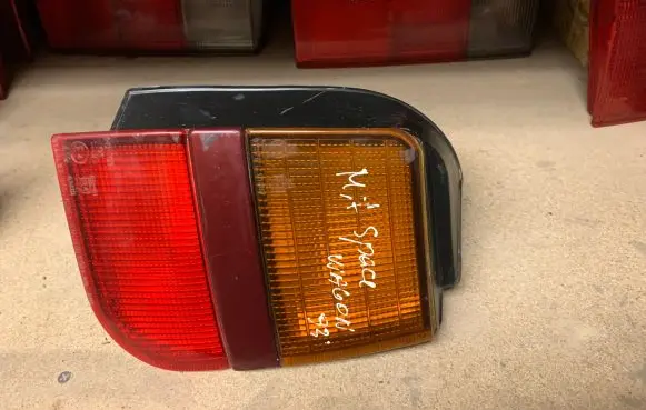 Mitsubishi Space Wagon Rear/tail lights 0431536