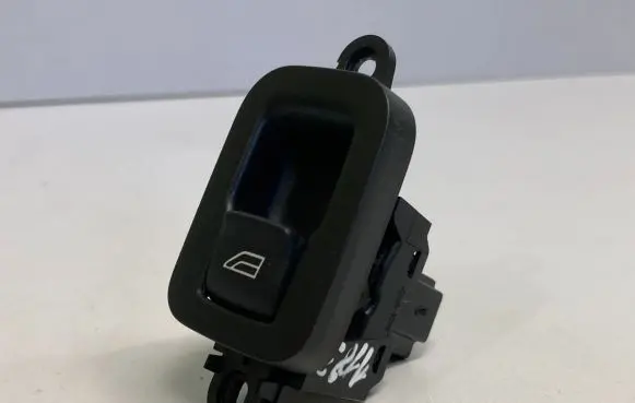 Volvo V50 Electric window control switch 30774163 03451405
