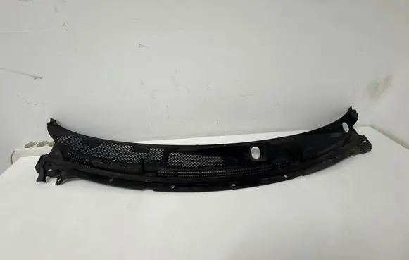 Nissan Micra Wiper trim