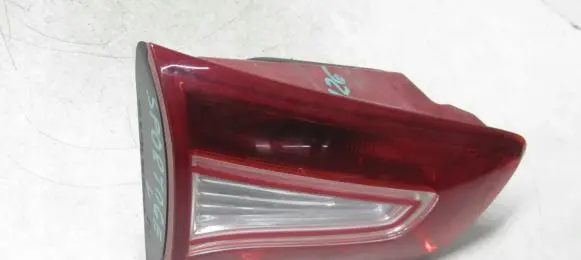 KIA Sportage Tailgate rear/tail lights