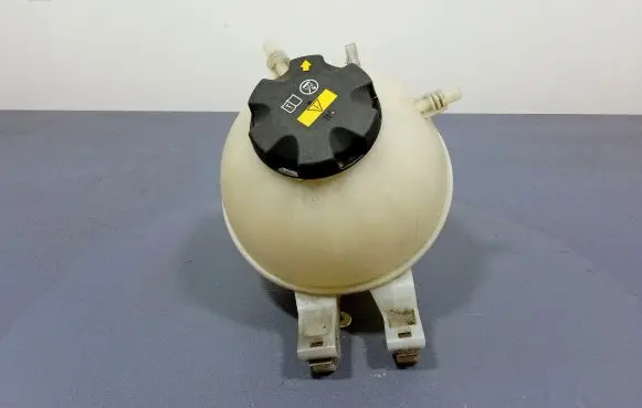 BMW X4 F26 Coolant expansion tank/reservoir 8742660