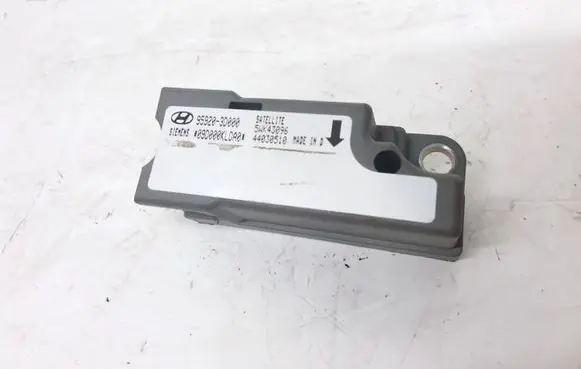 Hyundai Sonata Airbag deployment crash/impact sensor 959203D000 5WK43096