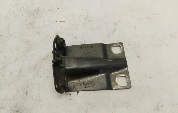 Ford Transit Custom Fender mounting bracket BK2116C097AA
