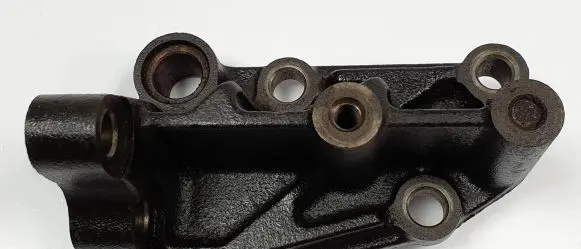 Mazda CX-7 Engine mount bracket