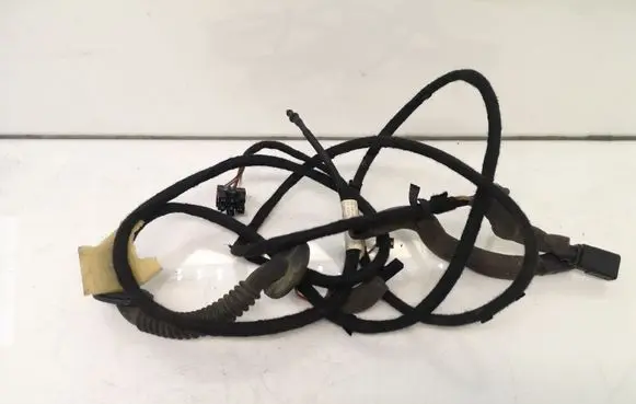 Volkswagen PASSAT B5.5 Tailgate/trunk wiring harness 3B9971147P