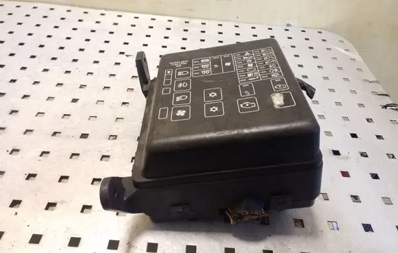 Opel Frontera B Fuse module 71544709 8972245270