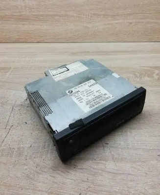 BMW 7 E38 CD/DVD changer 8368226