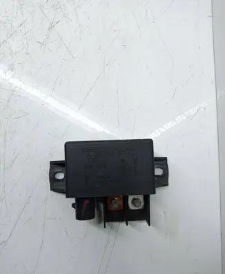 Mercedes-Benz CLS C219 Charging relay A0025426419