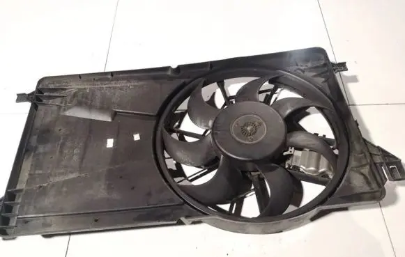 Ford C-MAX I Radiator cooling fan shroud 3135103743 0936823