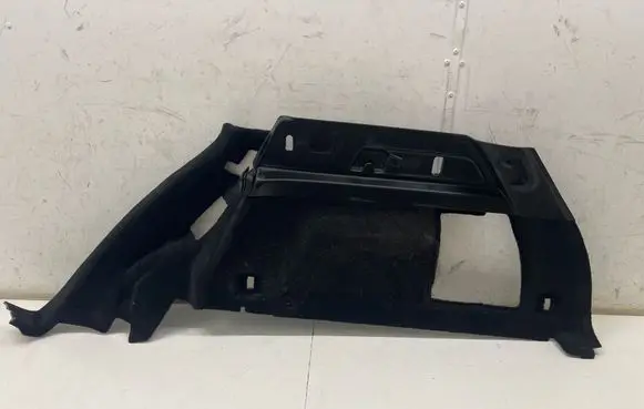 Mercedes-Benz GLE W167 Trunk/boot lower side trim panel A1676908406
