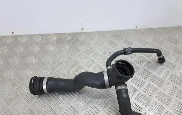 BMW 5 GT F07 Engine coolant pipe/hose