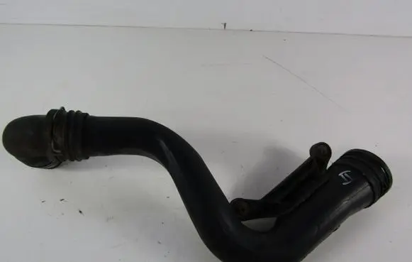 Skoda Octavia Mk2 (1Z) Air intake hose/pipe 1K0145762