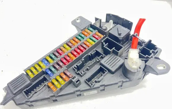 BMW X5 E70 Fuse module 9138830