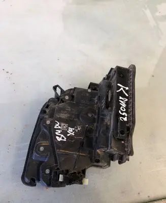 BMW X4 G02 Front door lock 9492091