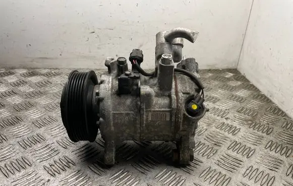 BMW 3 GT F34 Air conditioning (A/C) compressor (pump) 9223695