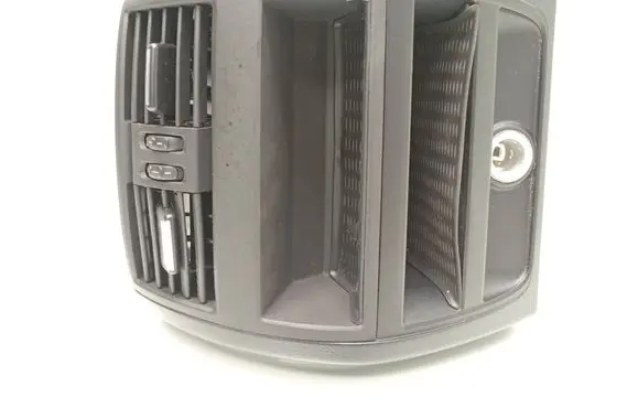 Rear air vent grill