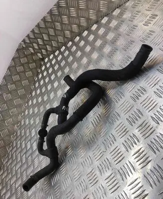 Mercedes-Benz E W212 Engine coolant pipe/hose