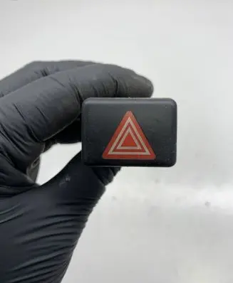 Audi A4 S4 B7 8E 8H Hazard light switch 8E0941509