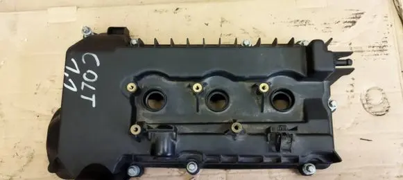 Mitsubishi Colt CZ3 Rocker cam cover MN195625C