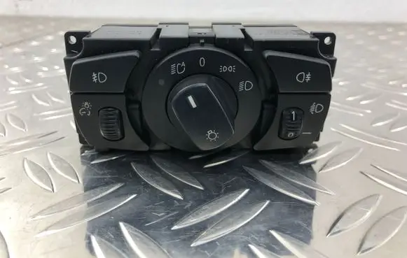 BMW 5 E60 E61 Light switch 6953737