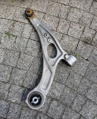 Ford Escape IV Front lower control arm/wishbone LX613A424
