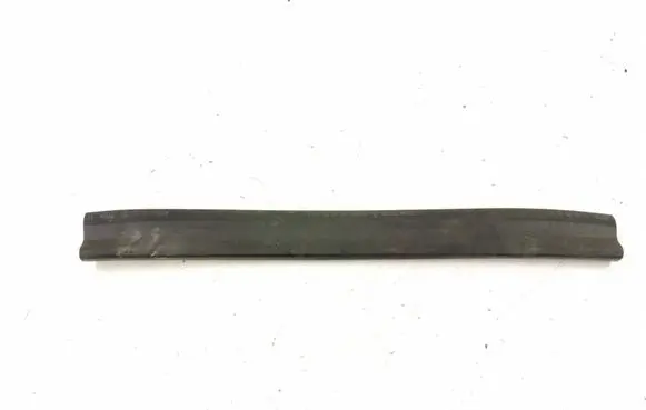 Engine bonnet/hood sound/heat insulation
