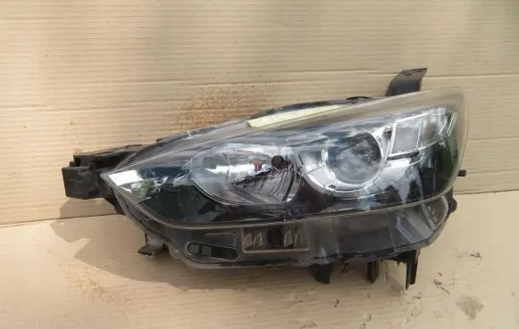Mazda CX-3 Headlight/headlamp D10E-51040