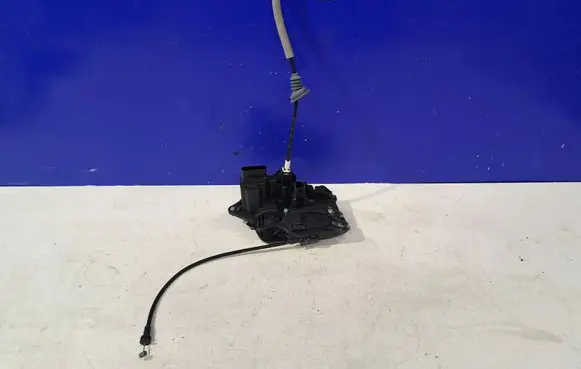 Volvo S90, V90 Front door lock 31440998