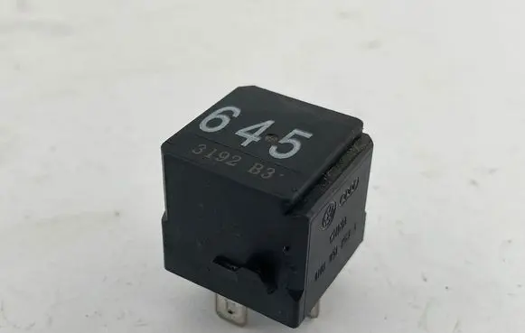 Audi A4 S4 B8 8K Other relay 4H0951253A
