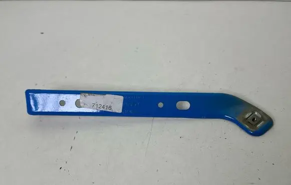 Ford Mustang VI Fender mounting bracket FR3B16C199BC