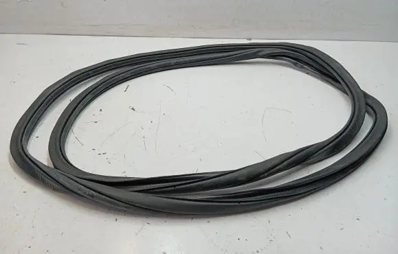Volkswagen Tiguan Allspace Rear door rubber seal (on body) 5NN867914