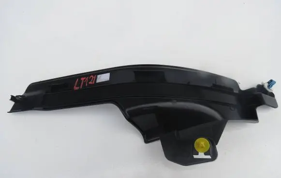 Volvo V60 Foot area side trim 31307606