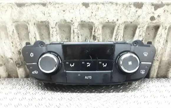 Opel Insignia A Climate control unit 13273095