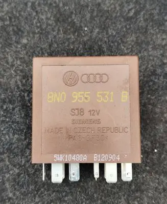 Audi TT Mk1 Other relay 8N0955531B B120904 5WK10480A