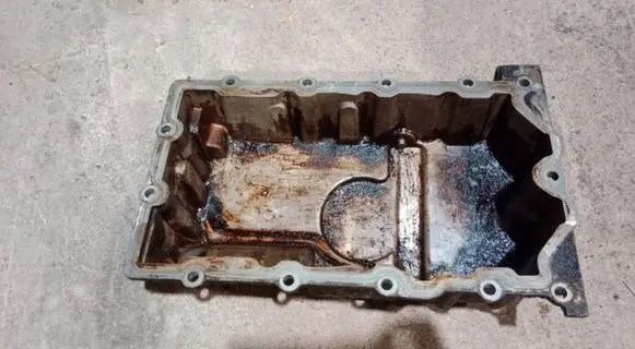 Peugeot 308 Oil sump 04777834AB